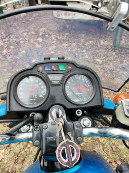 Honda cx500 - 8