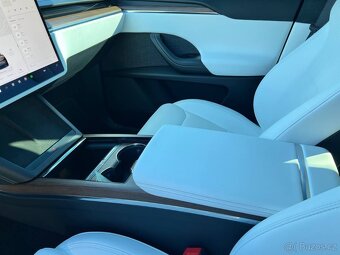 Tesla Model X Long Range Dual Motor (2023) - 8