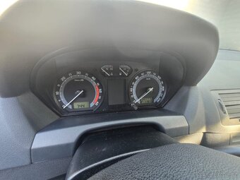 Škoda fabia 1.4 combi 55kW - 8