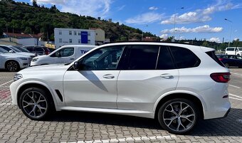BMW X5 40i 360kw, ČR max výbava 7/2019 94tkm DPH - 8