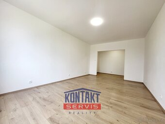Pronájem zrekonstruovaného bytu 2+1 o velikosti 51 m² v Kapl - 8