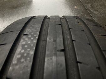 Alu kola ALUTEC 18" 5x108 letní DUNLOP 225/55R18 - 8