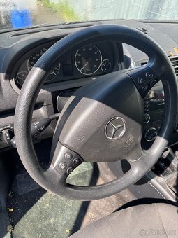 Mercedes Benz A 1.7i - 8
