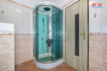 Prodej dvougeneračního rodinného domu, 630 m², obec Lovčice - 8