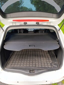 Ford mondeo kombi 1.8 TDCi - 8