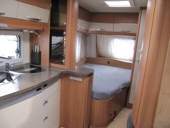 Prodám karavan Hobby 460 ufe,r.v.2010 + mover + předstan - 8