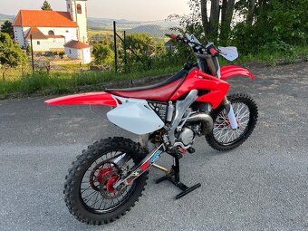 Honda CR250 - 8
