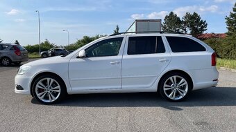 ŠKODA OCTAVIA 2.0TDi RS 125kW DSG 1.MAJITEL - 8
