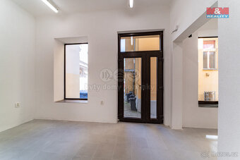 Pronájem obchod a služby,76 m², Mariánské Lázně,Hlavní třída - 8