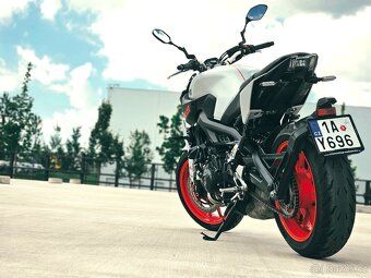 Yamaha MT 09 2020 - 8