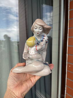 Porcelánová soška Mateřství 17 cm, Polonne USSR - 8