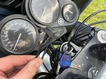 Yamaha FZS 600 Fazer (facelift) - 8