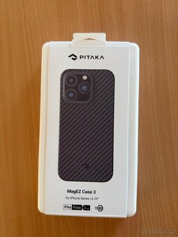 Karbonový kryt Pitaka MagEZ pro iPhone 14 Pro - 8