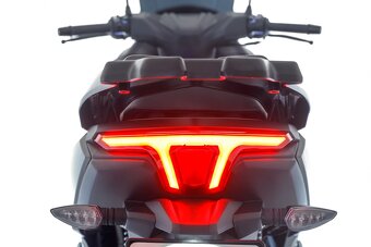 YUKI 125i YMAX Novinka - 8