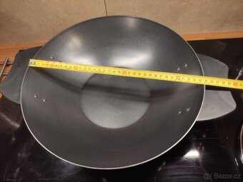 Elektrická pánev wok - 8