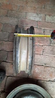 Věci z garáže - 8