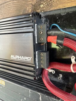Kompletní audiosystém do auta – TOP stav - 8