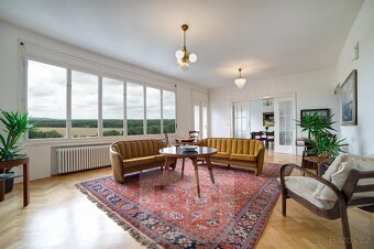 Nádherná prvorepubliková vila na unikátním místě v obci Nosi - 8