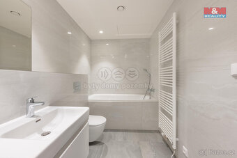 Pronájem bytu 3+kk, 85 m², Praha, ul. Podbělohorská - 8