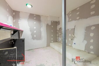 Pronájem, komerční/obchodní prostory, 354 m2, Sedláčkova 173 - 8
