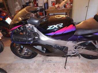 Kawasaki ZXR - 8