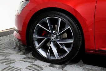 Škoda Superb 3 Liftback 2.0TSI 162kW DSG SportLine - 8