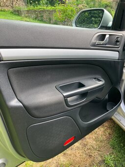 Škoda Octavia II Combi 1.6 MPI 75kW – Ambiente – STK 05/27 - 8