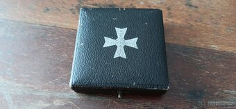 Záslužný kříž, železný kříž v etui. - 8