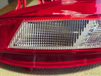 Zadní couvací/mlhové světlo na Hyundai Tucson NX4 2021-2024 - 8