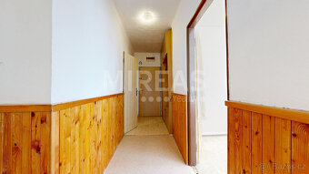 Mcely, prodej bytu 3+1 v OV, 75 m2 + 2 balkóny 10 m2, okr. N - 8