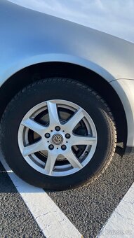 Volkswagen Golf 5, 1.9 TDi 77kW, 2005 klimatizace - 8