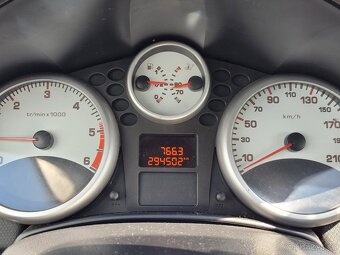 PEUGEOT 207SW 1.6HDI - 8