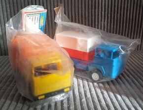 Retro modely Ites a Lena v zachovalém stavu. - 8