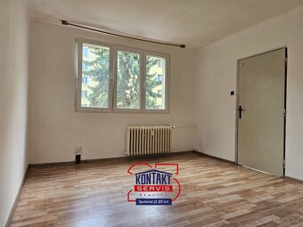 Pronájem bytu 2+1 s balkonem v měst. části Rožnov, České Bud - 8