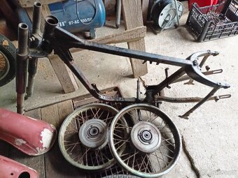 Jawa ČZ 175 - 8