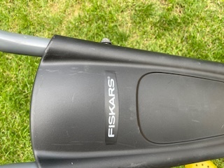Vřetenová sekačka Fiskars - 8