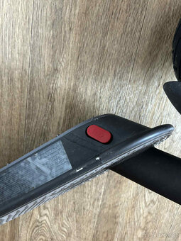 Elektrokoloběžka Xiaomi Electric Scooter Mi Essential - 8