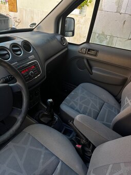 Ford Tourneo Connect - 8