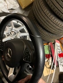 Volant Mercedes - 8
