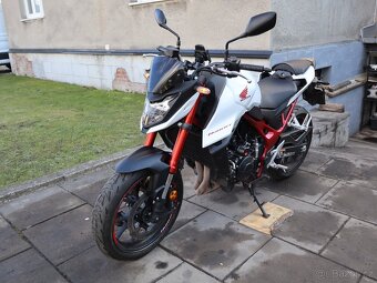 Honda CB 750 HORNET rv.2023 68kW, 1.Majitel, odpočet DPH - 8
