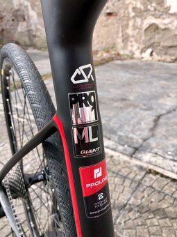 GIANT DEFY ADVANCED PRO 1 - vel. M/L - 8