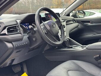 Toyota Camry 2024 - 8