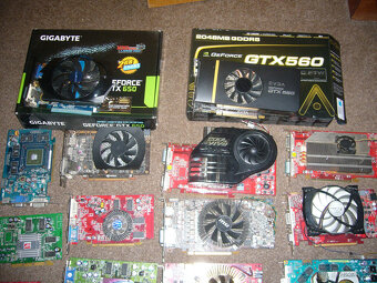 45ks "Vadných" Grafickách karet ATI AMD nVidea - 8