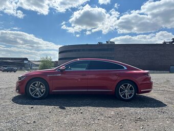 Volkswagen Arteon 2.0 TDI 110 KW R-LINE 2019 - 8