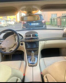 Mercedes w211 e320i benzin. Náhradní díly - 8