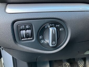 Sharan 2,0 TDI 103 KW 7 míst, panorama, NAVI - 8