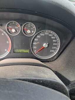 ND z Ford Focus C-MAX 1.6TDCI 80kW r.v. 2006 - 8