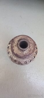 Jawa pérák zadní náboj kola - 8