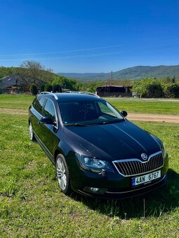 Škoda superb combi 2.0 Tdi 125 kW Dsg - 8