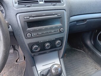 Škoda Octavia II facelift 1,2 TSI kombi - 8